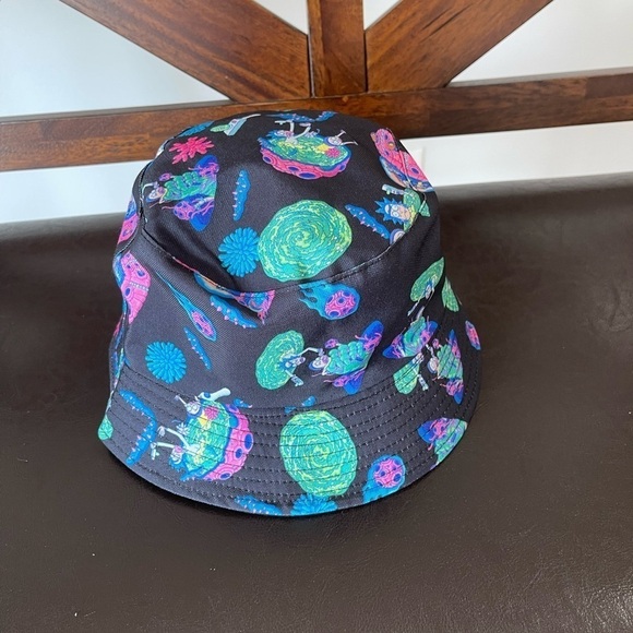 Rick And Morty Cartoon Design Bucket Hat reversible - Picture 4 of 12